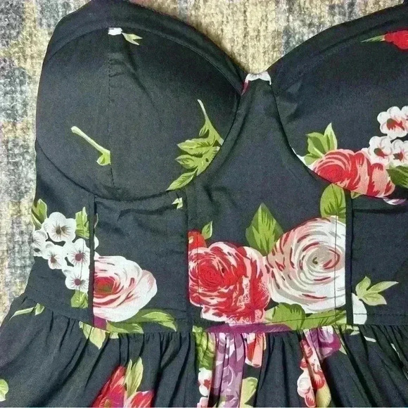 Band of Gypsies Black Floral Mini Dress with Pockets Size XS - Picture 12 of 15